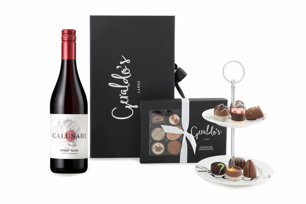 Calusari Wine and Deluxe Chocolate Box Hamper - CWDCBHPN/CWDCBHPG